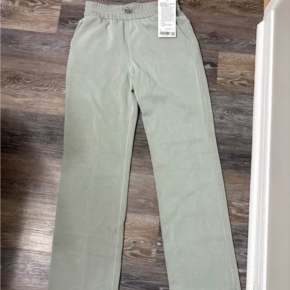 Lululemon Softstreme High Rise Pant (Regular)